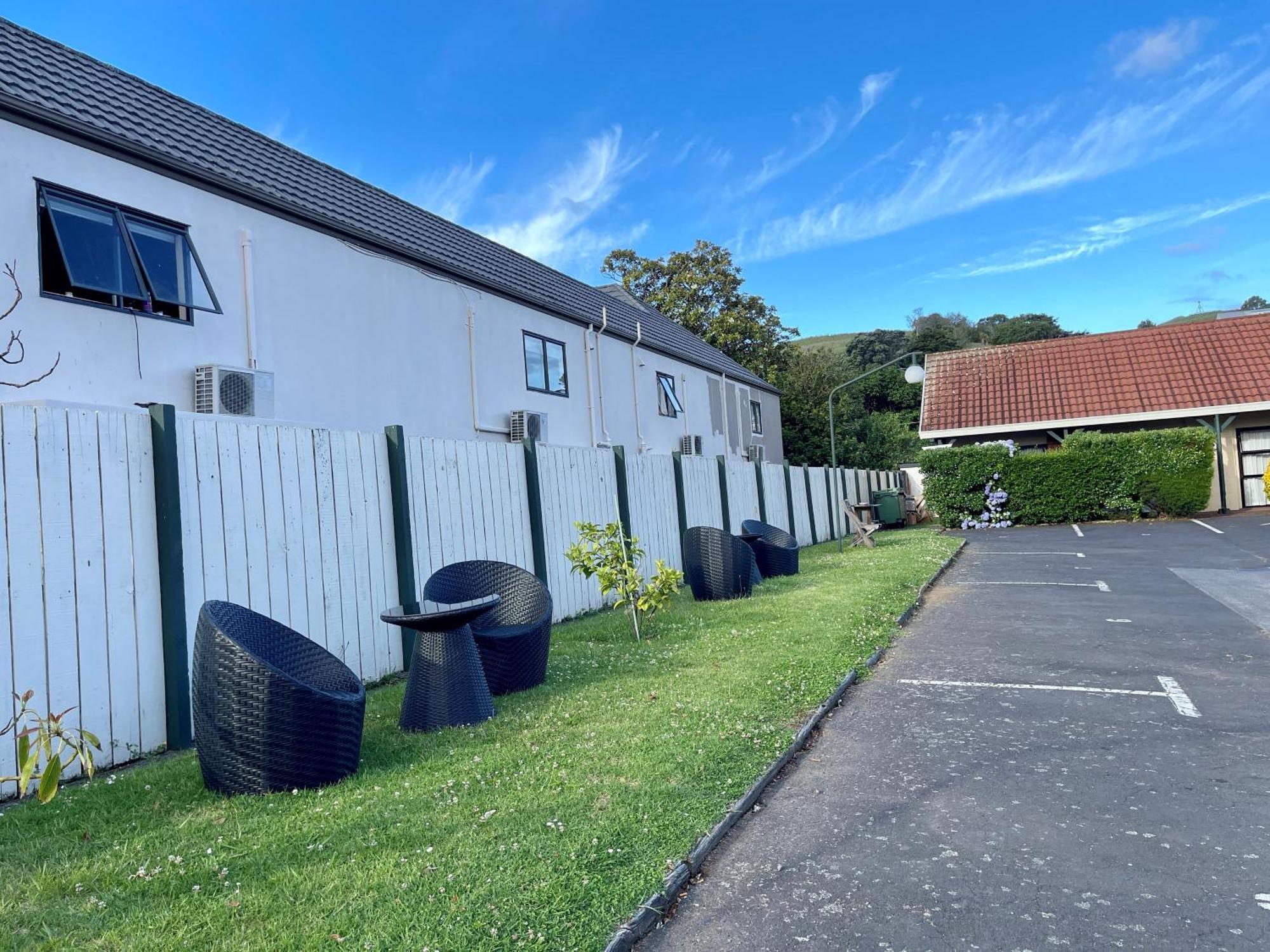 אוקלנד Tudor Court Motor Lodge מראה חיצוני תמונה