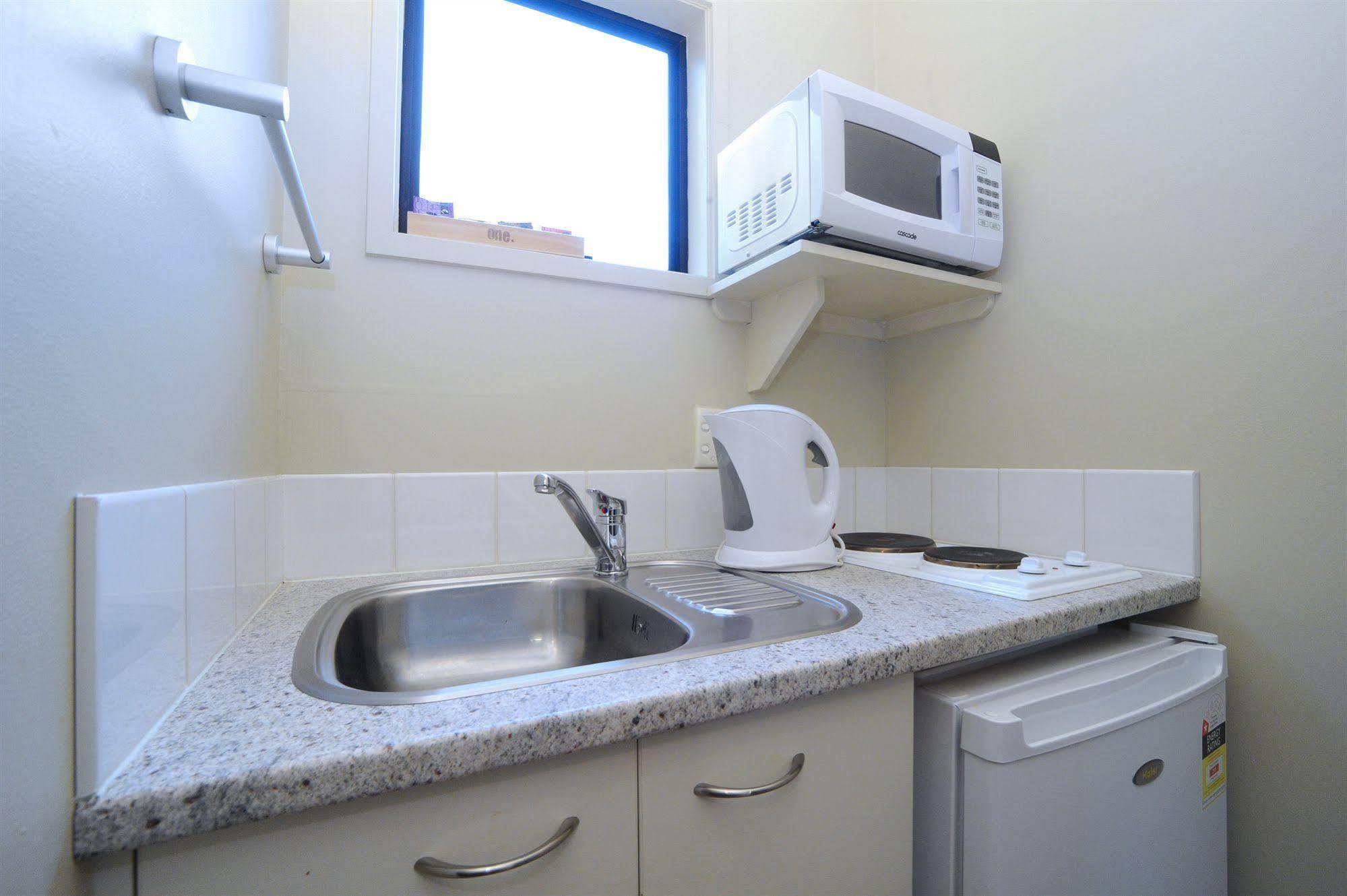 אוקלנד Tudor Court Motor Lodge מראה חיצוני תמונה